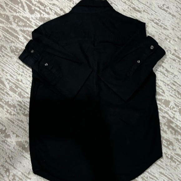 BLACK BUTTON DOWN SHIRT. 👔 M(7/8) - Picture 4 of 9